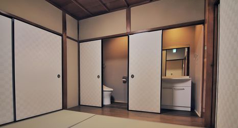 Others 2 Kyoto Nijo Ohan