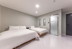 Others 5 Daejeon Daeheung Hotel Knock on