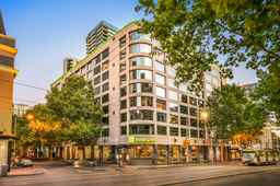 Holiday Inn MELBOURNE ON FLINDERS, an IHG Hotel, Rp 2.984.831