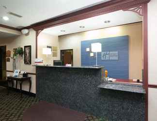 Lobby 2 Holiday Inn Express & Suites SYCAMORE, an IHG Hotel