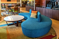 Bar, Cafe and Lounge Fairfield Inn & Suites by Marriott Near Universal Orlando