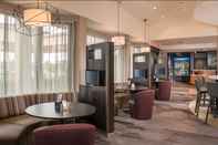 Bar, Cafe and Lounge Courtyard by Marriott Baltimore BWI Airport