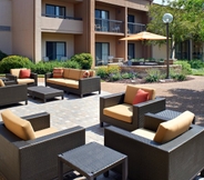 Ruang Umum 5 Courtyard by Marriott St Louis Creve Coeur