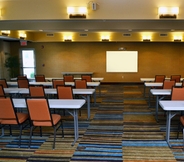 Functional Hall 7 Fairfield Inn & Suites Marriott Effingham