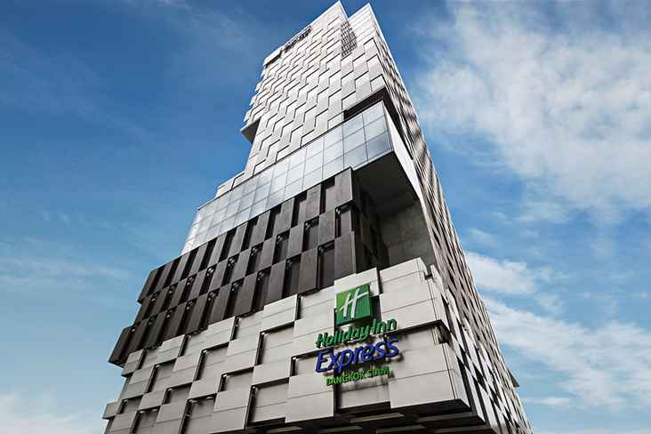 EXTERIOR_BUILDING Holiday Inn Express BANGKOK SIAM