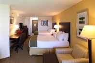 ห้องนอน Holiday Inn Express ST. IGNACE-LAKE FRONT, an IHG Hotel