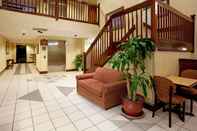 Lobby Holiday Inn Express & Suites LEXINGTON-HWY 378, an IHG Hotel