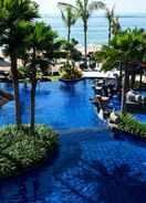 SWIMMING_POOL Holiday Inn Resort BALI BENOA