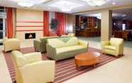 ล็อบบี้ 2 Holiday Inn PETERSBURG NORTH- FORT LEE, an IHG Hotel