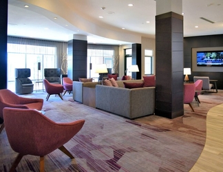 Lobby 2 Courtyard by Marriott Boston Waltham