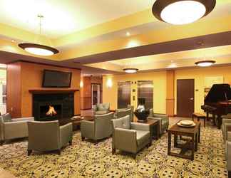 Lobby 2 Holiday Inn & Suites BENTONVILLE - ROGERS, an IHG Hotel