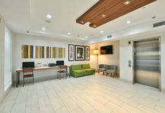 大廳 3 Holiday Inn Express STATEN ISLAND WEST, an IHG Hotel