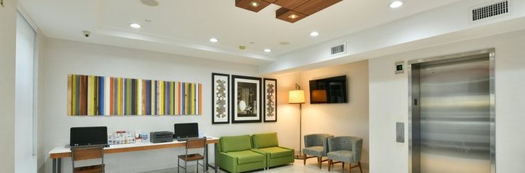 大廳 Holiday Inn Express STATEN ISLAND WEST, an IHG Hotel