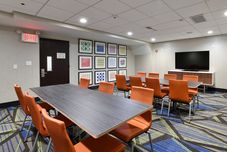 多功能廳 Holiday Inn Express STATEN ISLAND WEST, an IHG Hotel