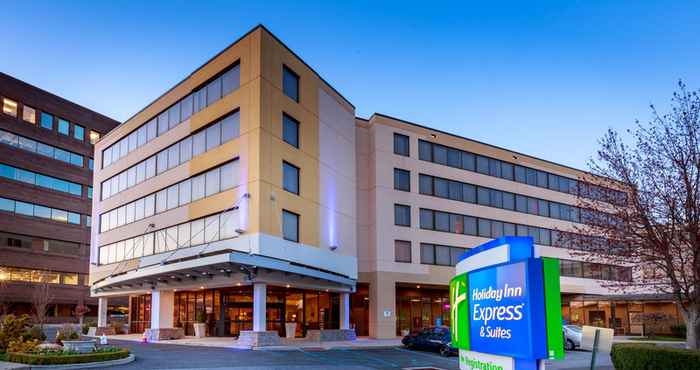 Exterior Holiday Inn Express & Suites STAMFORD, an IHG Hotel
