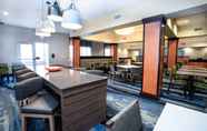 Nhà hàng 5 Fairfield Inn & Suites by Marriott Grand Island