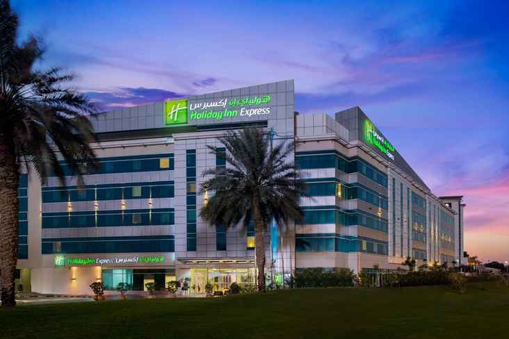 Giá phòng Holiday Inn Express Dubai Airport, an IHG Hotel (Holiday Inn  Express DUBAI AIRPORT), Garhoud từ 10-04-2023 đến 11-04-2023