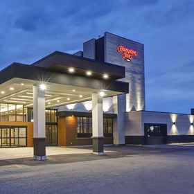Exterior1Hampton Inn by Hilton St Catharines Niagara,尼亚加拉学院滨湖尼亚加拉校区飯店