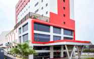 Exterior 3 ibis Pontianak City Center