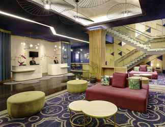 Lobi 2 Mercure Bandung Nexa Supratman