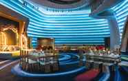 Lainnya 5 V Hotel Dubai  Curio Collection by Hilton