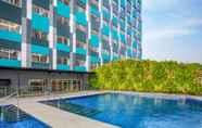 Kolam Renang 6 ibis Styles Bekasi Jatibening