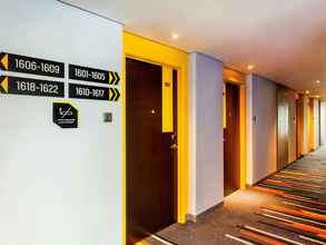 Lobby 4 ibis Styles Bekasi Jatibening