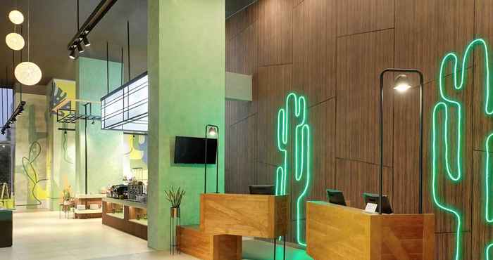 Lobby ibis Styles Jakarta Simatupang