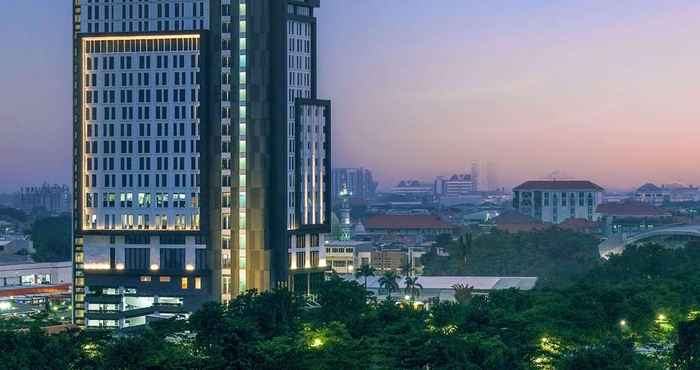 ภายนอกอาคาร Mövenpick Surabaya City