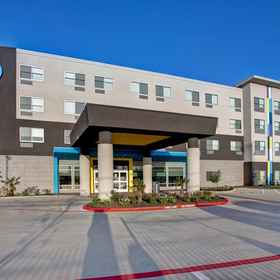 Exterior 1 Tru by Hilton Grand Prairie, University of Texas at Arlington Hotels