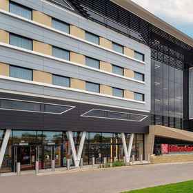 Exterior1Hilton Garden Inn Silverstone,银石赛道飯店