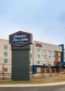 Exterior Hampton Inn and Suites Adrian