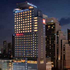 Exterior 1 Ibis Bangkok Sukhumvit 24, Khách sạn The Lobby Bar by Metropole