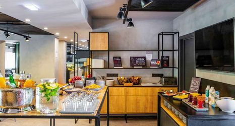 기타 2 ibis Porto Centro Mercado Do Bolhao