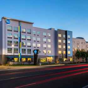 Exterior1Tru by Hilton Eugene,俄勒冈大学飯店