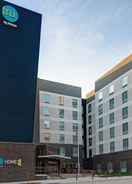 Exterior Home2 Suites by Hilton Milwaukee Downtown