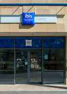 Exterior Ibis Budget Lancaster Centre