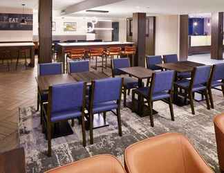 Others 2 Hampton Inn Newark Airport