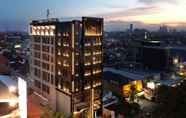 Exterior 2 Mercure Surabaya Manyar