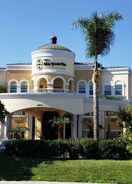 EXTERIOR_BUILDING Hotel Marguerite Anaheim/Garden Grove, Trademark Collection