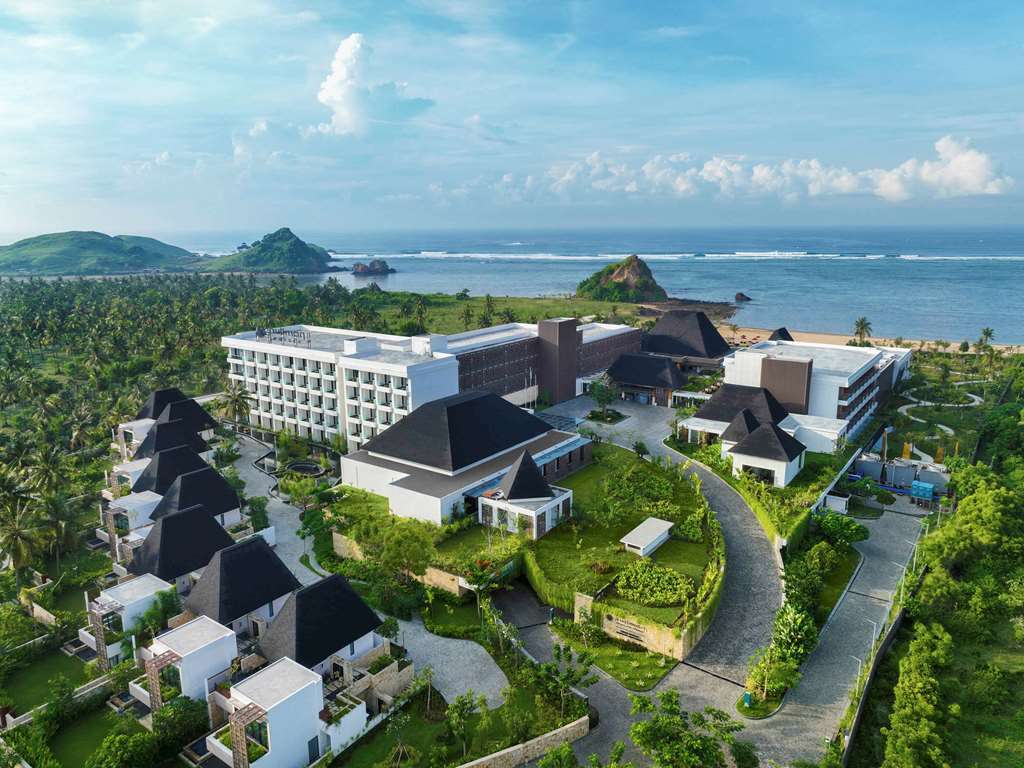 Pullman Lombok Merujani Mandalika Beach Resort - Hotel di Lombok