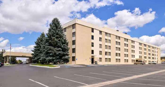 Exterior Ramada Plaza by Wyndham Sheridan Hotel & Convention Center