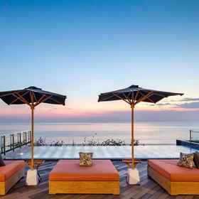 Exterior 1 TRIBE Bali Kuta Beach, Kuta Hotels