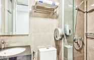 Toilet Kamar 7 ibis Budget Singapore Ametrine