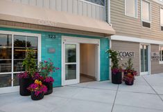 その他 2 Coast Rehoboth Beach Tapestry Collection by Hilton