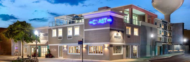その他 Coast Rehoboth Beach Tapestry Collection by Hilton