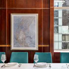 Restaurant1DoubleTree by Hilton New York Midtown Fifth Ave,82nd Street–Jackson Heights飯店