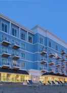 Exterior Hampton Inn & Suites Manistee Waterfront