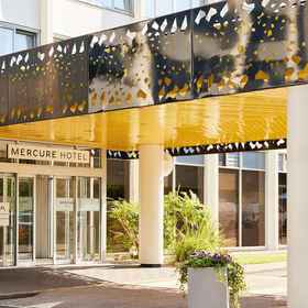 Exterior1Mercure Northampton,北安普顿大学飯店