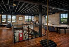 기타 6 The Nobleman Fort Worth Tapestry Collection by Hilton